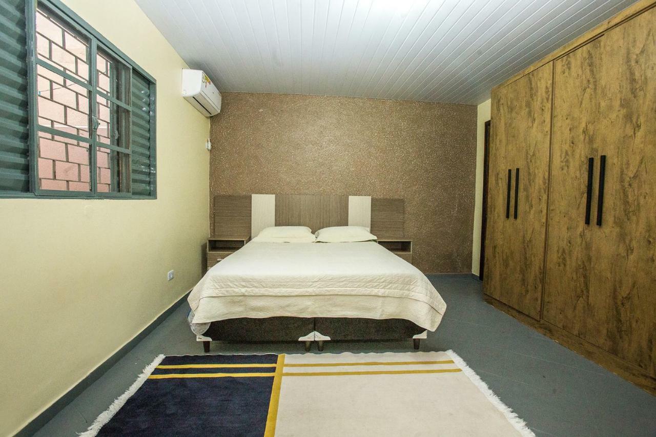 Casa Grande Com 2 Quartos E 1 Casa de férias